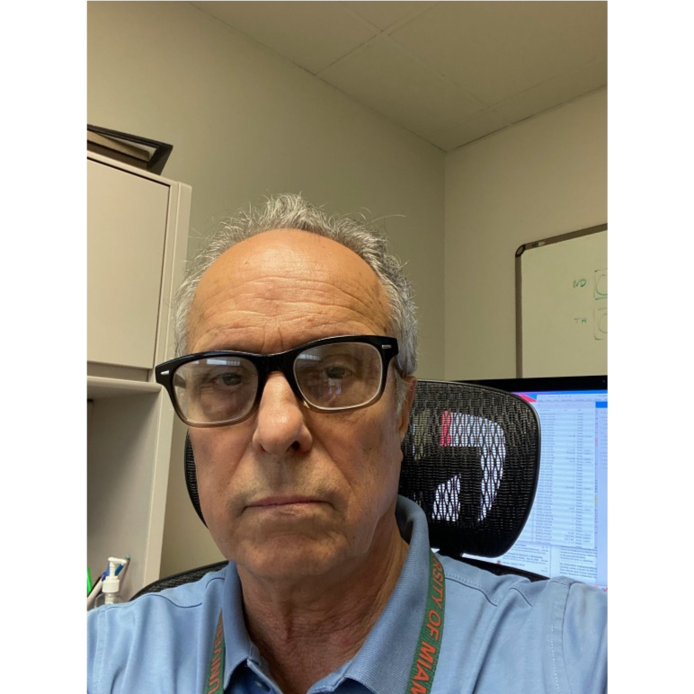 Dr. Ricardo Pastori